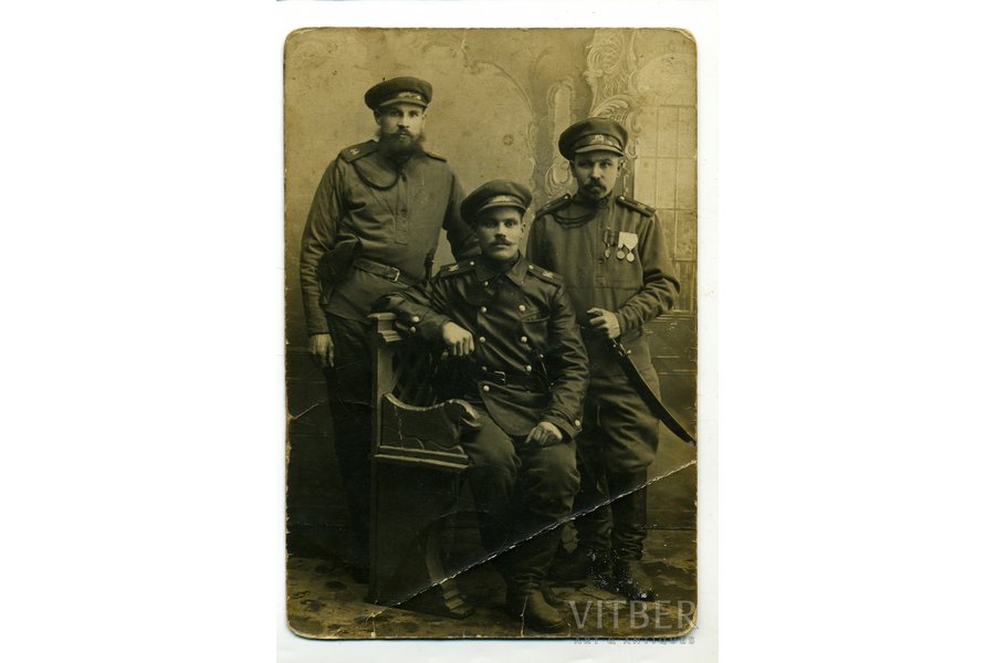 photography, group of soldiers with awards, Russia, beginning of 20th cent., 13x8,8 cm