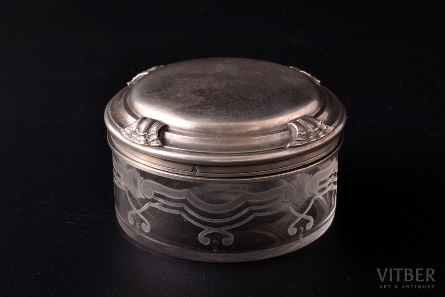 case, silver, 950 standard, weight of silver lid 70.80, gilding, glass, Ø 7.8 cm, France