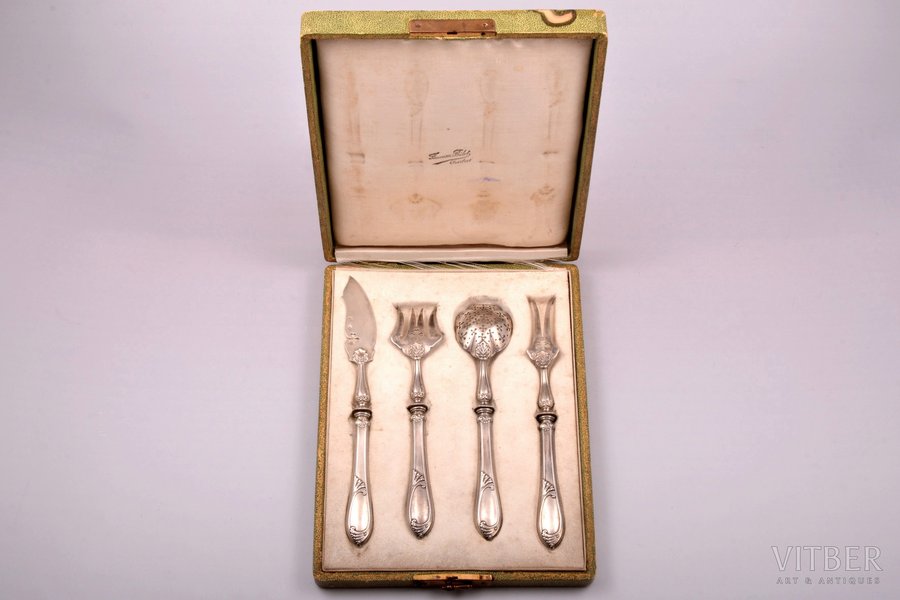 flatware set of 4 items, silver, 950 standard, 126.15 g, 17 - 19,5 cm, France, in a box (box is damaged)