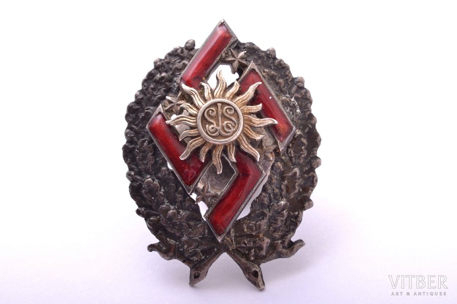 badge, Latvian Youth Union, Latvia, 20-30ies of 20th cent., 32.8 x 24.4 mm, enamel defects