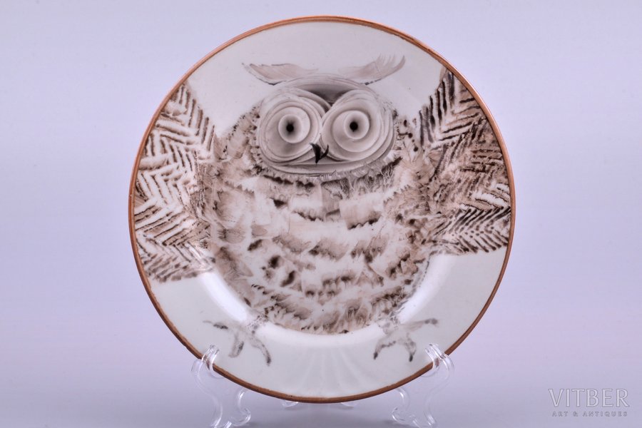 decorative plate, "Owl", porcelain, sculpture's work, handpainted by Natalia Laminska, Riga (Latvia), the 70-80ies of 20th cent., Ø 17 cm