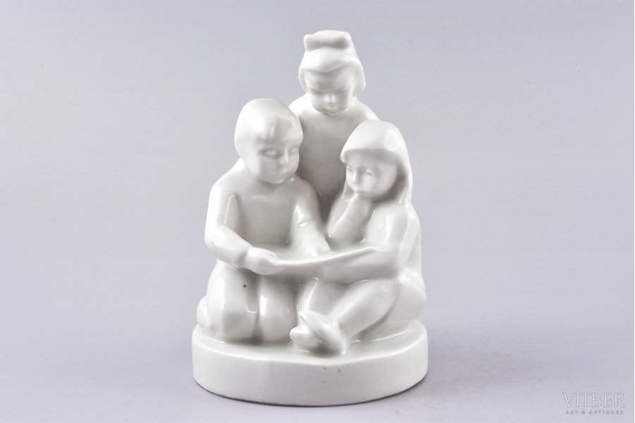 figurine, Children, 38/200, porcelain, Riga (Latvia), USSR, sculpture's work, molder - Lūcija Otīlija Žurgina, 1961, h 13 cm, 38/200