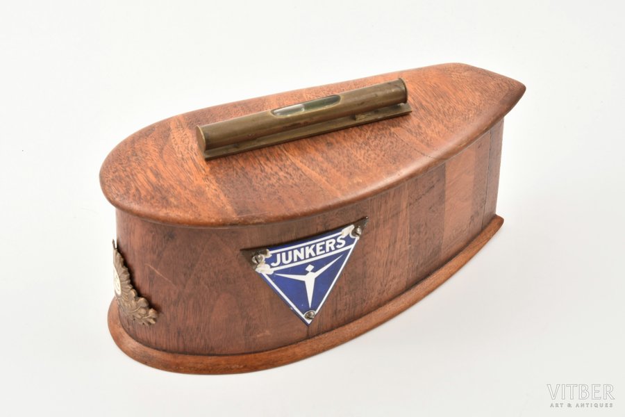 case, aviation of Aizsargi, box is made of airplane propeller, wood, Latvia, the 20-30ties of 20th cent., 12.2 x 22.8 x 9.4 cm
