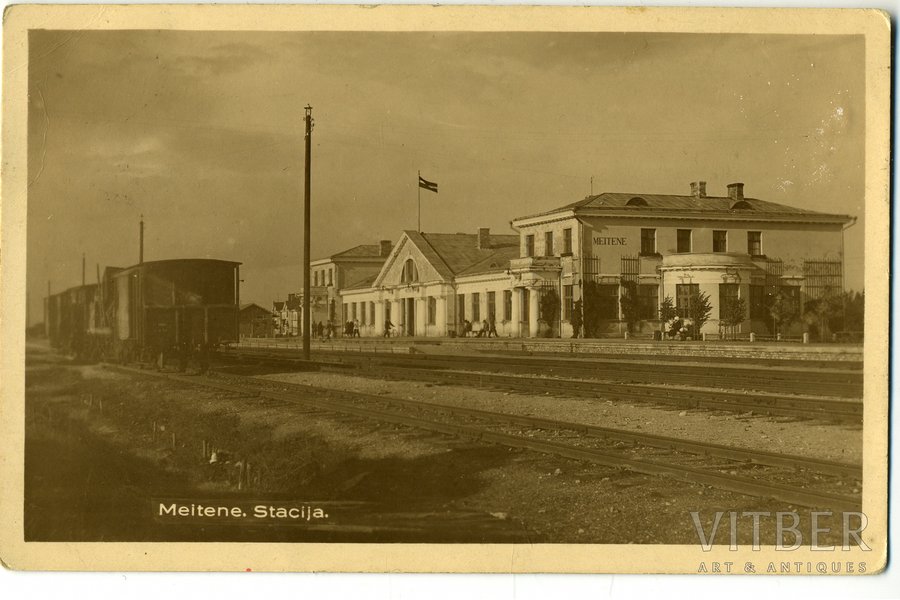 фотография, вокзал Мейтене, Латвия, 20-30е годы 20-го века, 13,6x8,6 см