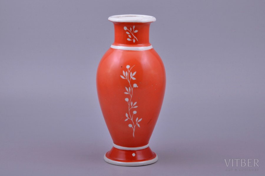 vase, porcelain, Dulevo, USSR, 1940-1946, h 22.2 cm