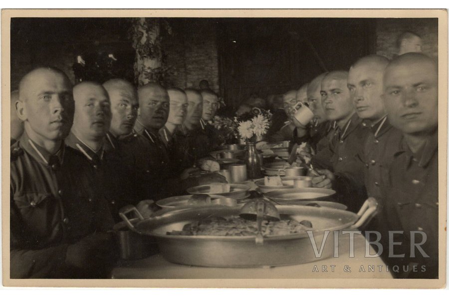 фотография, Латвийская армия, обед, Латвия, 20-30е годы 20-го века, 8.4 x 13.4 см