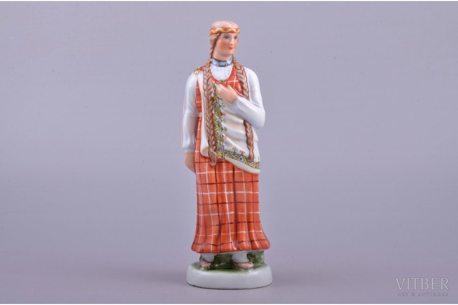 figurine, a Girl in traditional costume, porcelain, Riga (Latvia), Riga Ceramics Factory, signed painter's work, handpainted by Mirdza Januza, 1940, 18 cm, first grade