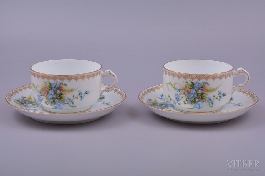 2 tea pairs, porcelain, M.S. Kuznetsov manufactory, Riga (Latvia), Russia, the beginning of the 20th cent., h (cup) 5.5 cm, Ø (saucer) 15.5 cm