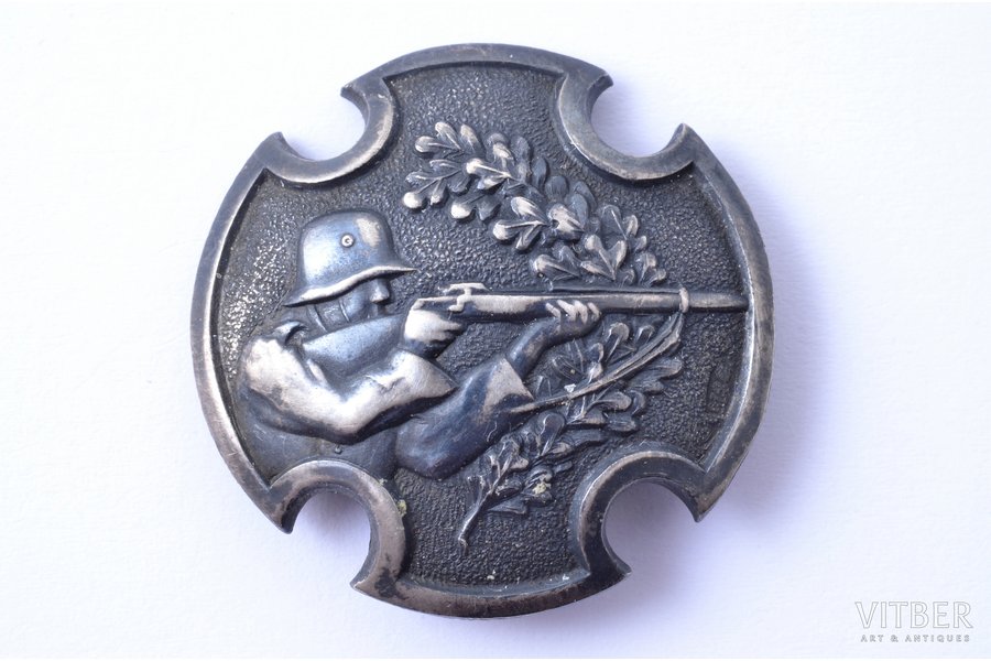 badge, Army expert-shooter (rifle shooting), silver, 875 standard, Latvia, 20-30ies of 20th cent., 31.2 x 31.3 mm