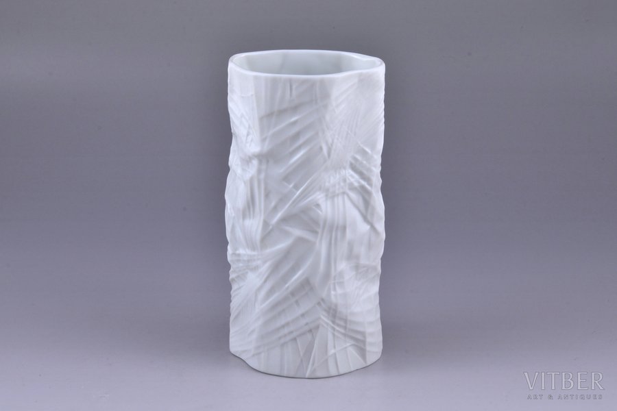 vāze, porcelāns, Rosenthal, formas autors - Martin Freyer, Vācija, 1964-1974 g., h 16.4 cm