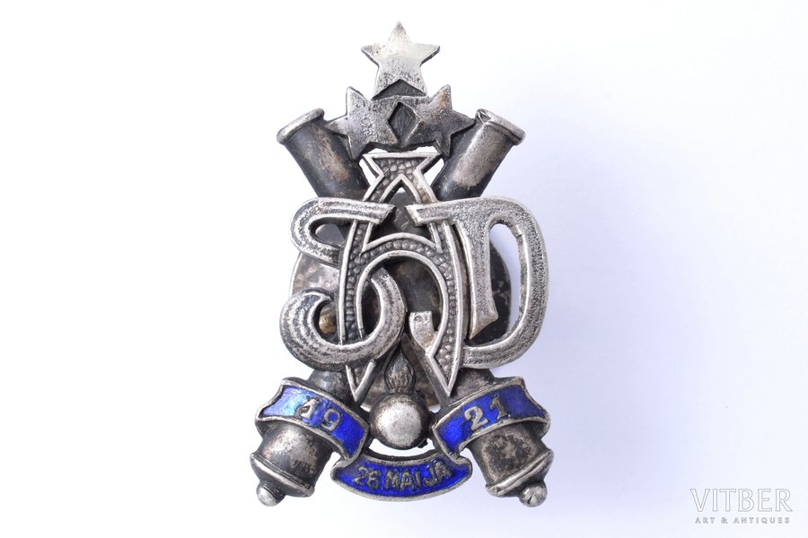 badge, Hevay artillery division, silver, enamel, Latvia, 20-30ies of 20th cent., 49.1 x 30.6 mm