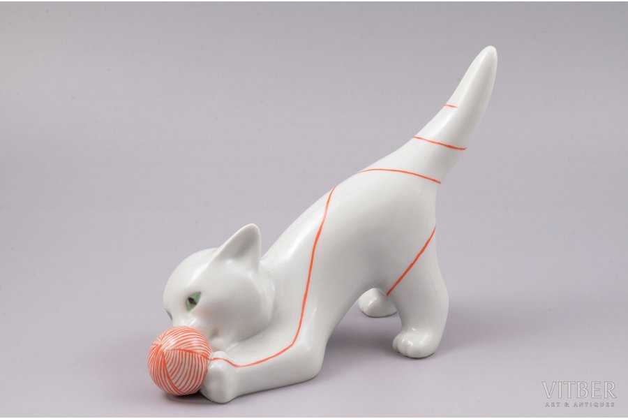 figurine, Kitten with a ball of wool, porcelain, USSR, Dmitrov Porcelain Factory (Verbilki), the 50-60ies of 20th cent., 14.5 cm, first grade
