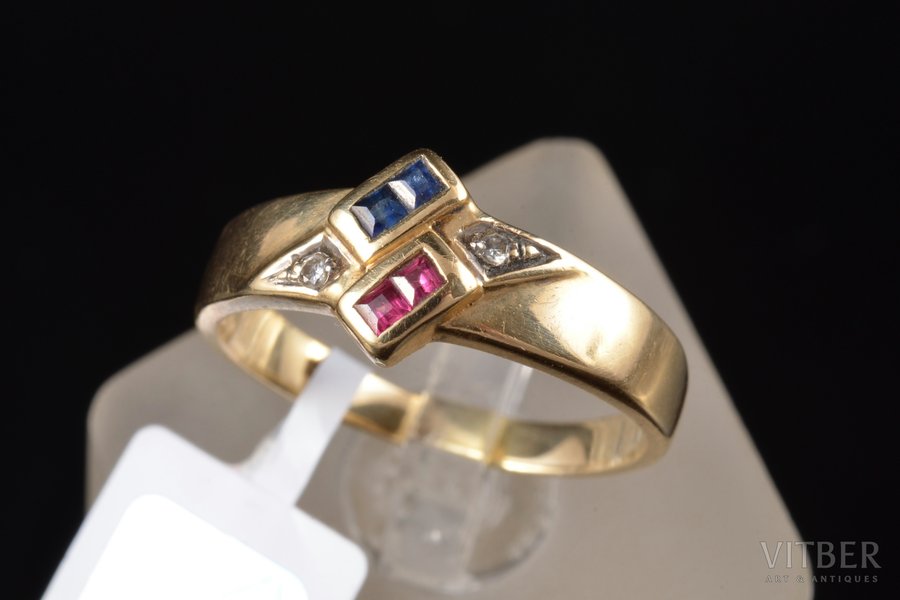 кольцо, золото, 585 проба, 3.15 г., размер кольца 17.5, бриллиант, рубин, сапфир, размер рубина, сапфира ~1.5 x 1.5 мм