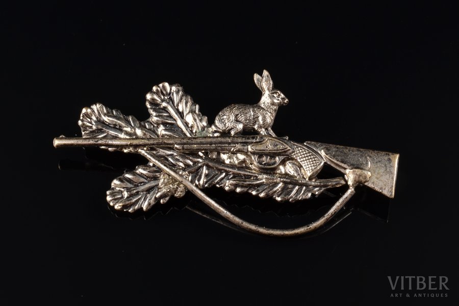 hunter's brooch, metal, the item's dimensions 2.7 x 5.5 cm