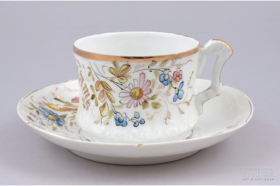 tea pair, "For memory", porcelain, I. E. Kuznetsov Plant on Volkhov, Russia, the border of the 19th and the 20th centuries, h (cup) 5.8 cm, Ø (saucer) 14.2 cm