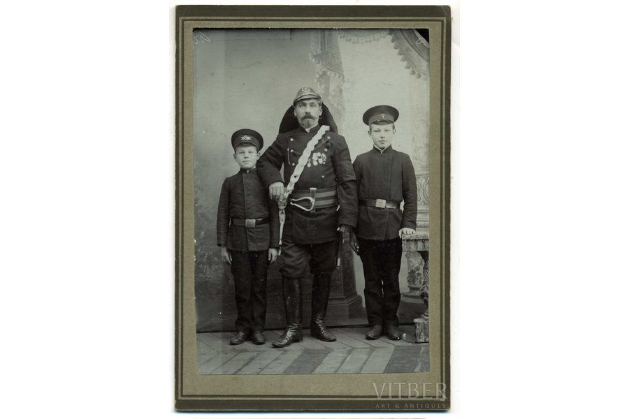 фотография, на картоне, пожарный, Латвия, Российская империя, начало 20-го века, 12,6x8,6 см