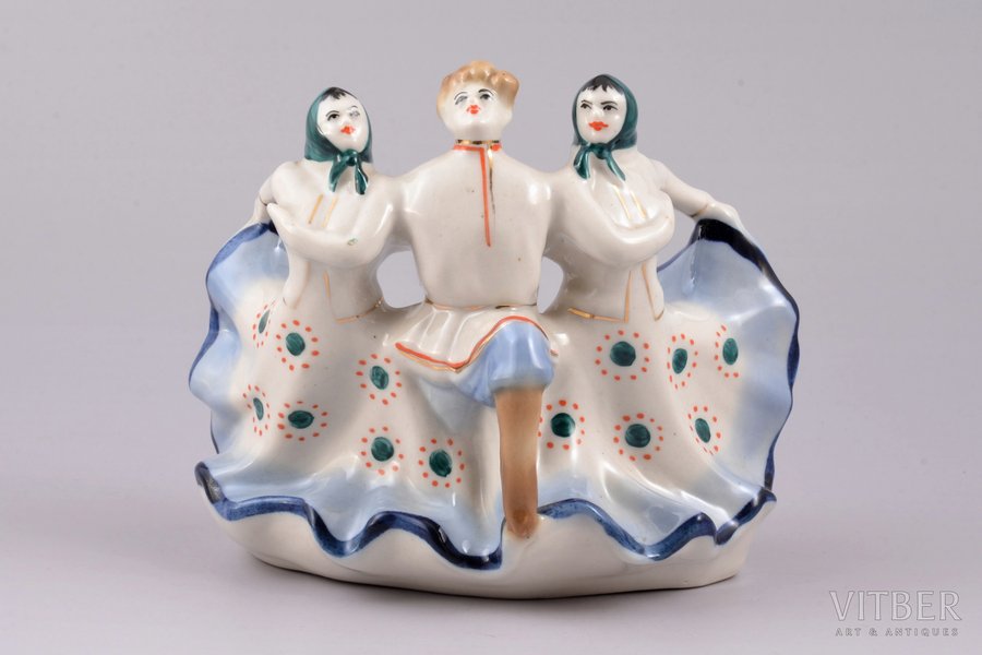 figurine, Ural dance, USSR, Sysert porcelain factory, h 12.1 cm