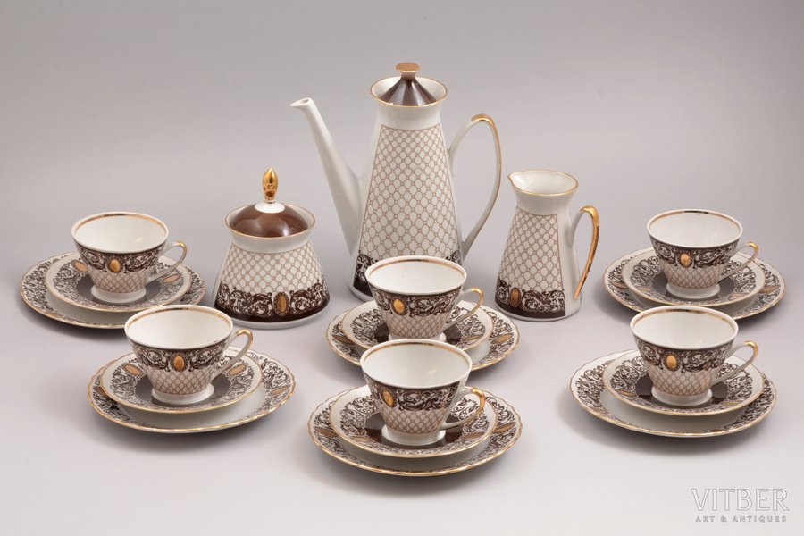 service, "Vita" (6 persons), porcelain, Rīga porcelain factory, shape by Zina Ulste, Riga (Latvia), the 70-ties of the 20th cent.