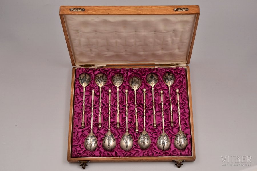 set of 12 teaspoons, silver, 84 standard, total weight of items 254.80, niello enamel, 13.5 cm, by Akimov V., 1895, Moscow, Russia, in a box
