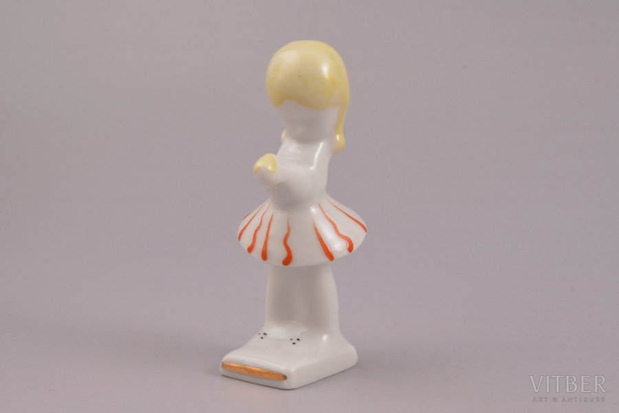 figurine, A Girl with a Chicken, porcelain, Riga (Latvia), USSR, Riga porcelain factory, molder - Pavlovskaya N., 1947-1970, 7.6 cm, first grade