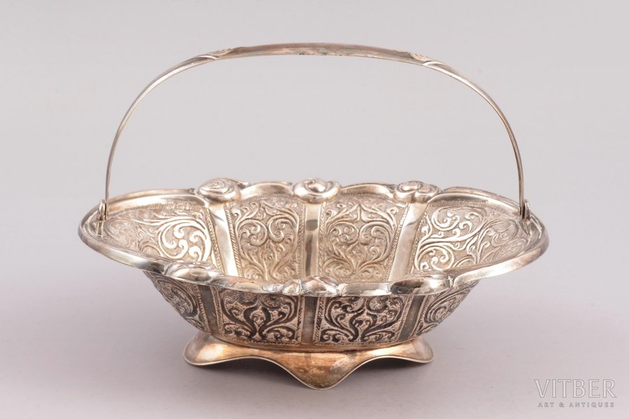 candy-bowl, silver, 830 standard, 130.80 g, 16.1 x 12 cm, h (with handle) 11.3 cm, Finland