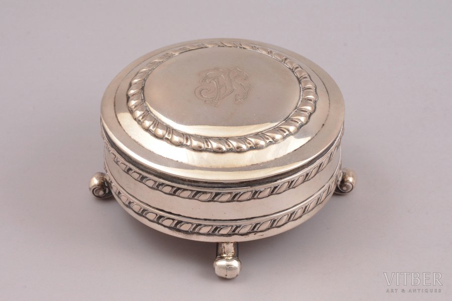 case, silver, 830 standard, total weight of item 149.20, Ø 7.7 cm, h 4.1 cm, Finland