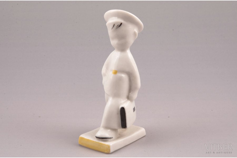 figurine, Schoolboy, porcelain, USSR, Riga porcelain factory, molder - Pavlovskaya N., the 50ies of 20th cent., 8.9 cm