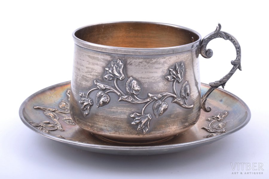 tea pair, silver, 950 standard, 268.35 g, gilding, h (cup, with handle) 8.2 cm, Ø (saucer) 16.3 cm, France