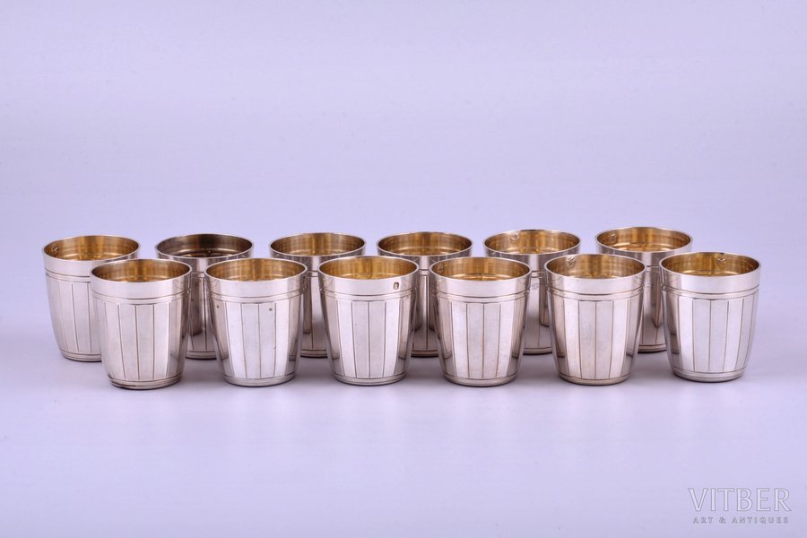 set of 12 beakers, silver, 950 standard, total weight of items 277.90, gilding, h 4.1 cm, France