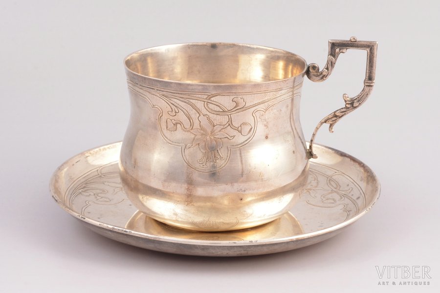 чайная пара, серебро, 950 проба, общий вес изделий 229.90, h (чашка с ручкой) 9 cm, Ø (блюдце) 16.2 см, Франция