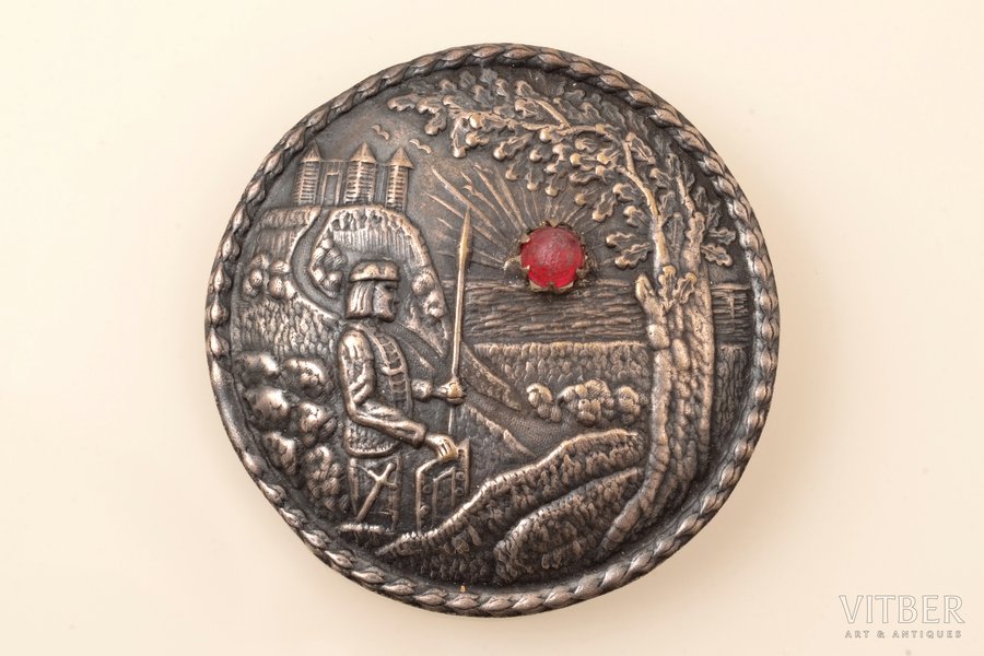 сакта, "Латышский воин", посеребрение, латунь, 7.95 г., размер изделия Ø 5.5 см, 20-30е годы 20го века, Латвия