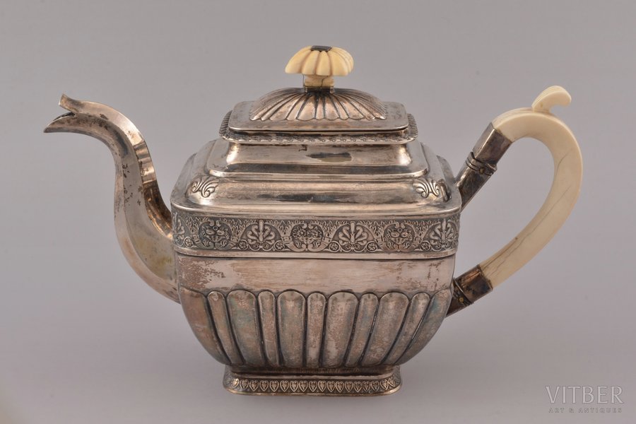 small teapot, silver, 84 standard, total weight of item 678.70, gilding, h 15.8 cm, Iganty Sazikov's firm "Sazikov", 1835, Moscow, Russia