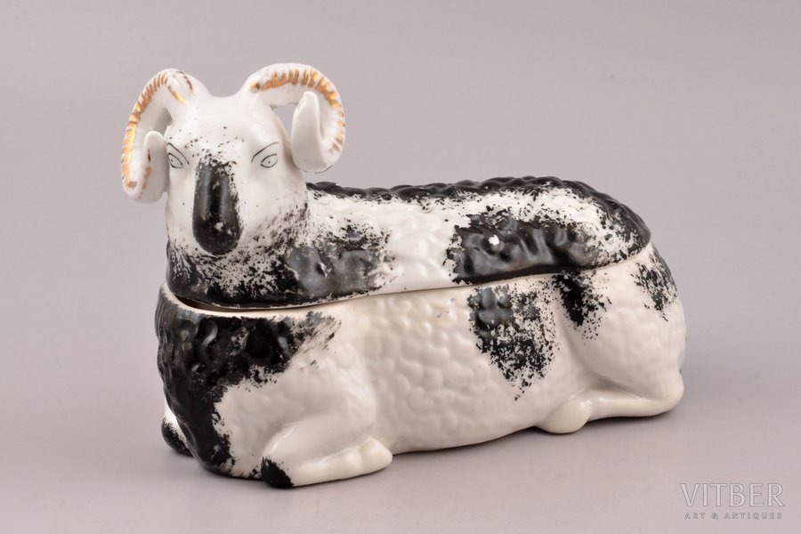butter dish, "Ram", porcelain, M.S. Kuznetsov manufactory, Russia, the border of the 19th and the 20th centuries, 11.5 x 17 x 8.2 cm, Dmitrov factory; missing ears of the ram