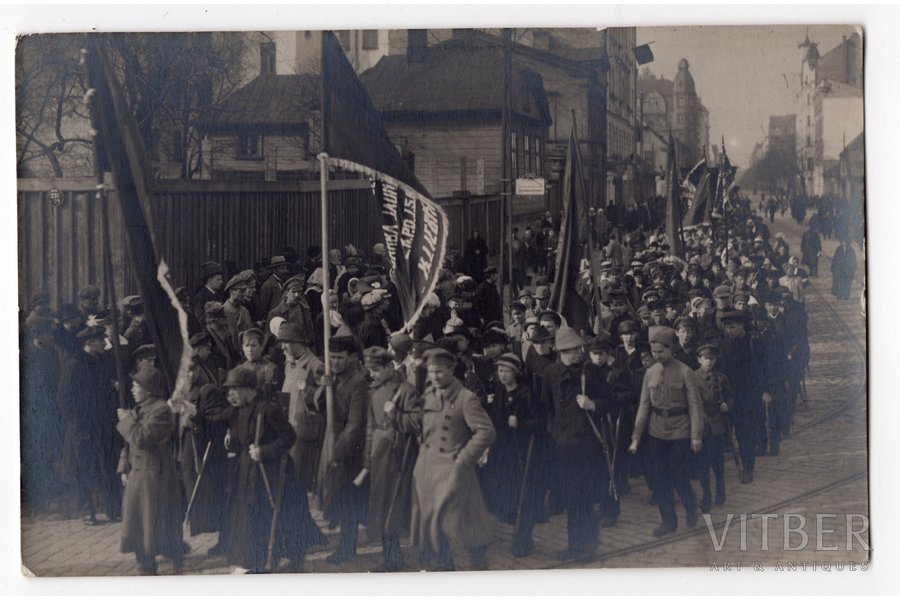 фотография, Рига, демонстрация 1 мая, Латвия, начало 20-го века, 13,8x8,8 см