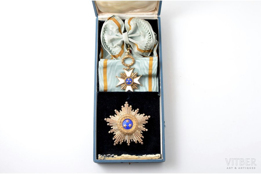 комплект Ордена Трёх Звёзд, 1-я степень, Латвия, 20е-30е годы 20го века, орденская фабрика "Vilhelms Fridrichs Müller", в оригинальном футляре