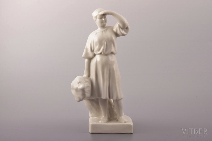 statuete, Kolhozniece, porcelāns, PSRS, artelis "Keramik", 20 gs. 50tie gadi, h 23.4 cm