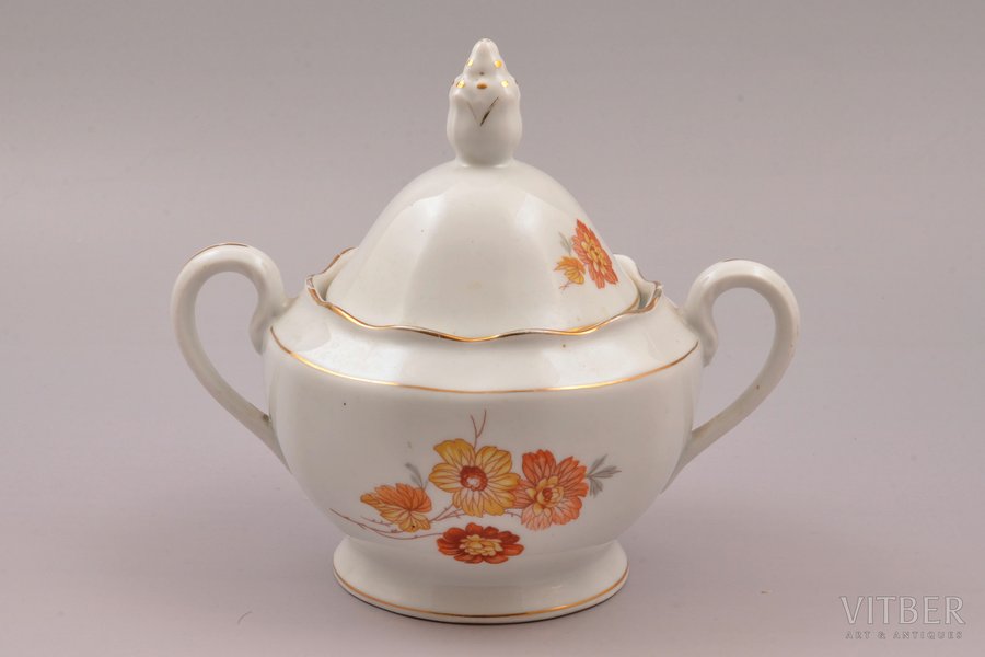 sugar-bowl, porcelain, M.S. Kuznetsov manufactory, Riga (Latvia), 1934-1936, h (with lid) 15.5 cm