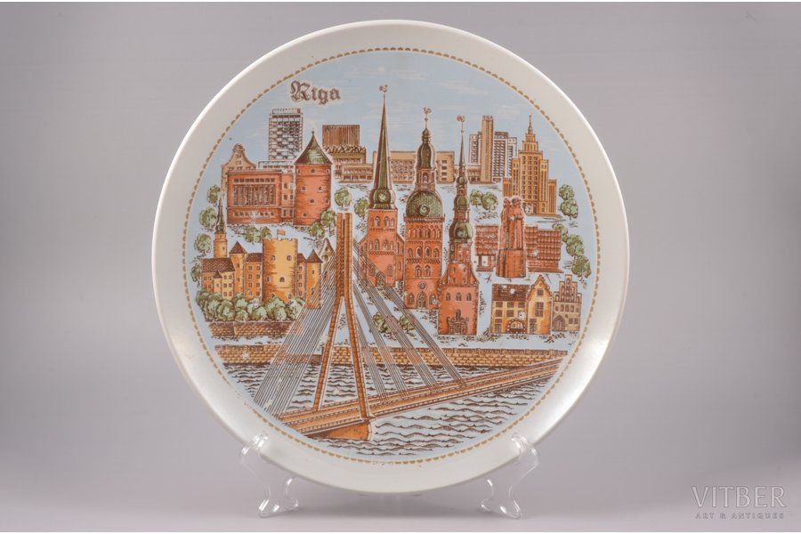 wall plate, "Riga", porcelain, Rīga porcelain factory, Riga (Latvia), USSR, the 80ies of 20th cent., Ø 35.2 cm