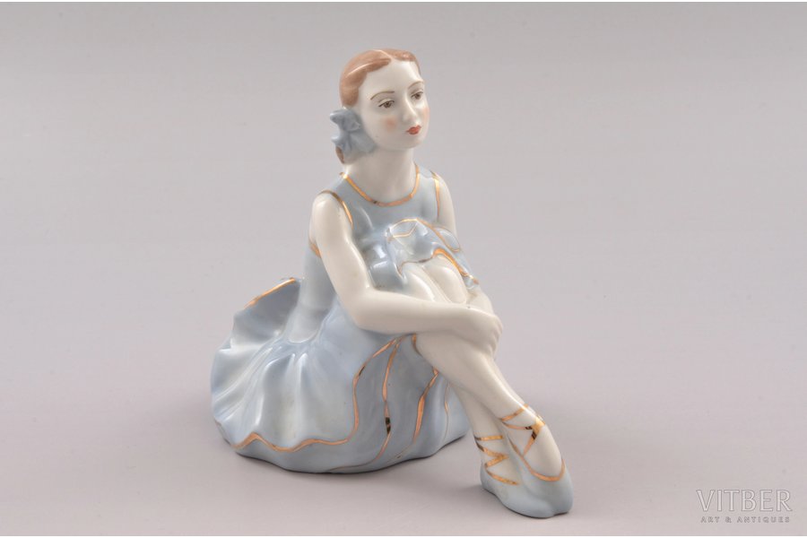 figurine, Ballerina, porcelain, Riga (Latvia), USSR, Riga porcelain factory, molder - Rimma Pancehovskaya, the 50ies of 20th cent., 11.1 cm, first grade