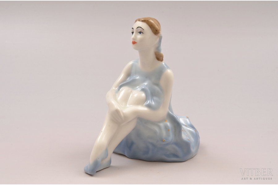 figurine, Ballerina, porcelain, Riga (Latvia), USSR, Riga porcelain factory, molder - Rimma Pancehovskaya, the 50ies of 20th cent., 11 cm
