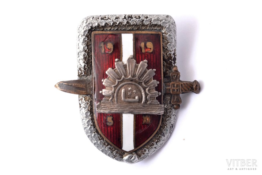 badge, Latvian Army Victory Badge, Nr. 806, silver, bronze, aluminum, Latvia, 20-30ies of 20th cent., 42 x 41 mm, 11.4 g, scaly enamel chip