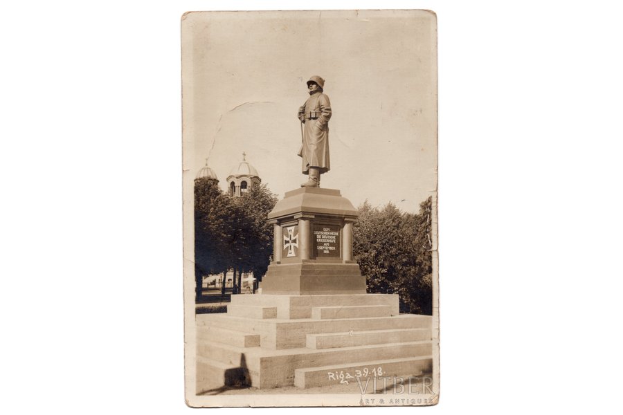 фотография, Рига, памятник немецкому солдату, "деревянный фриц", Латвия, Российская империя, начало 20-го века, 14x9 см