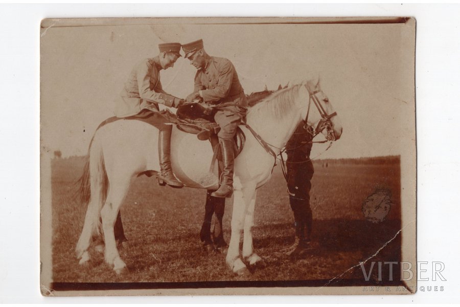 фотография, Латвийская армия, вдвоем на коне, Латвия, 20-30е годы 20-го века, 12x8.8 см