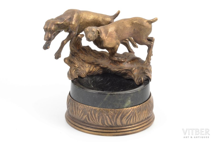 figurative composition-ashtray, "Hunting dogs", bronze, marble, h 12.5 cm, weight 2250 g., the 1st half of the 20th cent.
