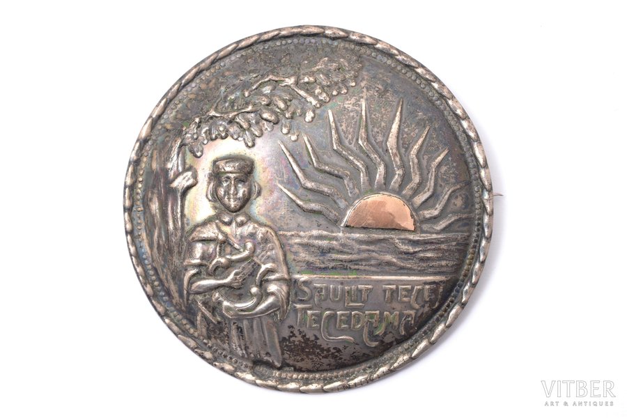 sakta, "Saulīt tecēj tecēdama", with gold detail, silver, 875 standard, 16 g., the item's dimensions Ø 7 cm, the 20ties of 20th cent., Latvia, defect