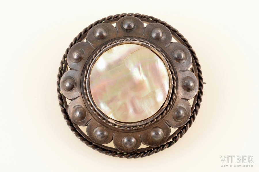 sakta, silver, 19.85 g., the item's dimensions Ø 44.5 cm, mother-of-pearl, the 30ties of 20th cent., Latvia