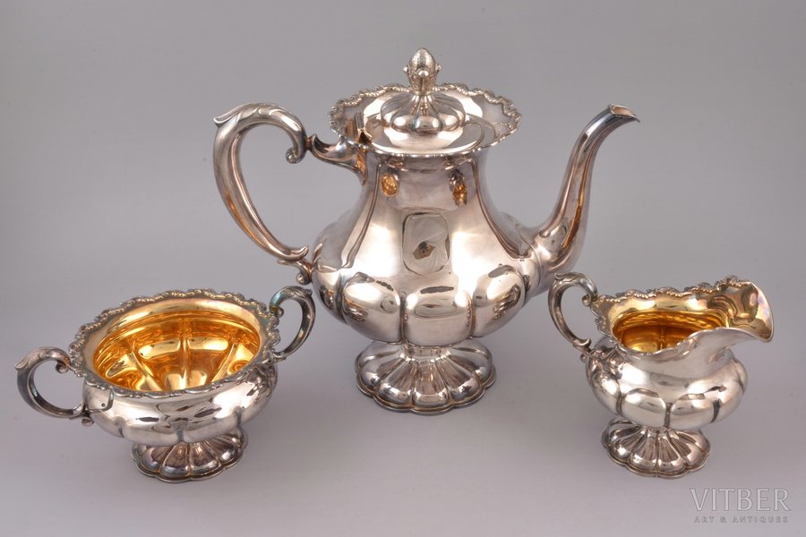 service of 3 items: sugar-bowl, coffeepot, cream jug, silver, 830 standard, 966 g, gilding, h 22 / 10.5 / 9 cm, 1965, Turku, Finland
