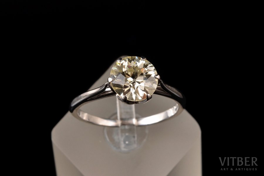 a ring, gold, 750, 18 k standard, 4.96 g., the size of the ring 20.5 (u 64 ), diamonds, 2.8 ct, 1988, A. Tillander, Helsinki, Finland, certificate will come later