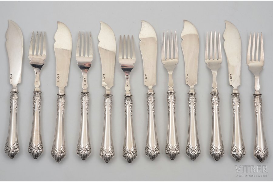 комплект из 6 вилок и 6 ножей, серебро, 833 проба, 510.3 г, 18.8 / 21 см, 1-я половина 20-го века, Нидерланды