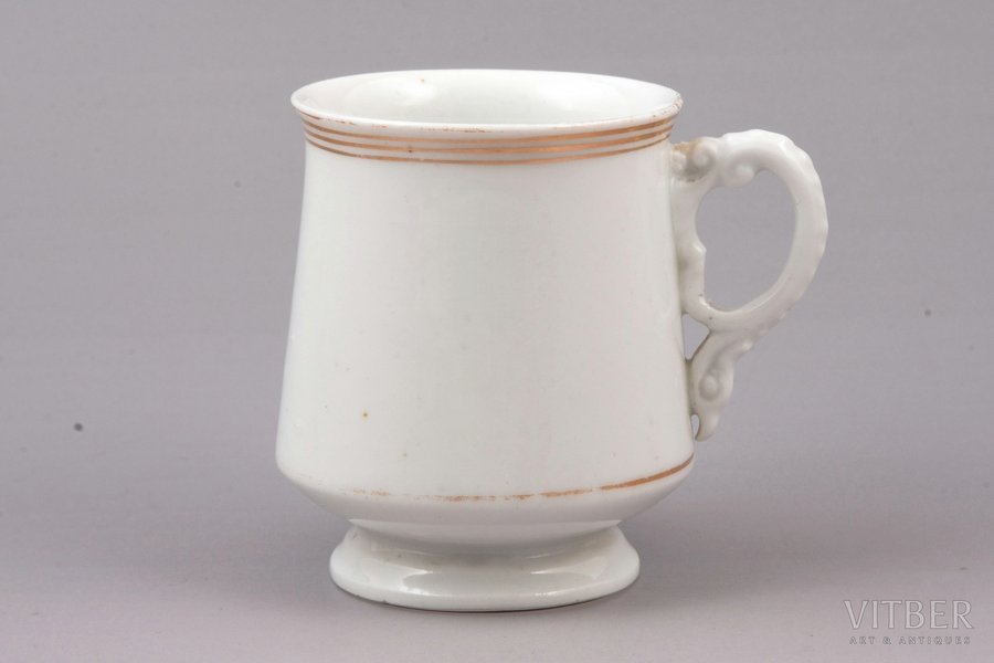 small cup, porcelain, M.S. Kuznetsov manufactory, Russia, the end of the 19th century, h 7.9 cm, little chip on the edge of the neck